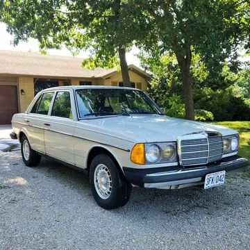 1982 Mercedes-Benz 300D Turbo Diesel