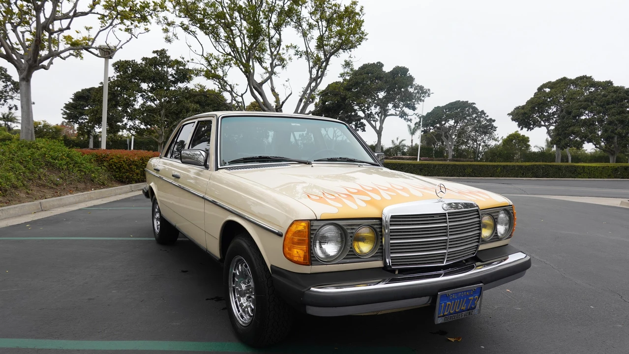 1982 Mercedes-Benz E-Class - Image 25 of 31