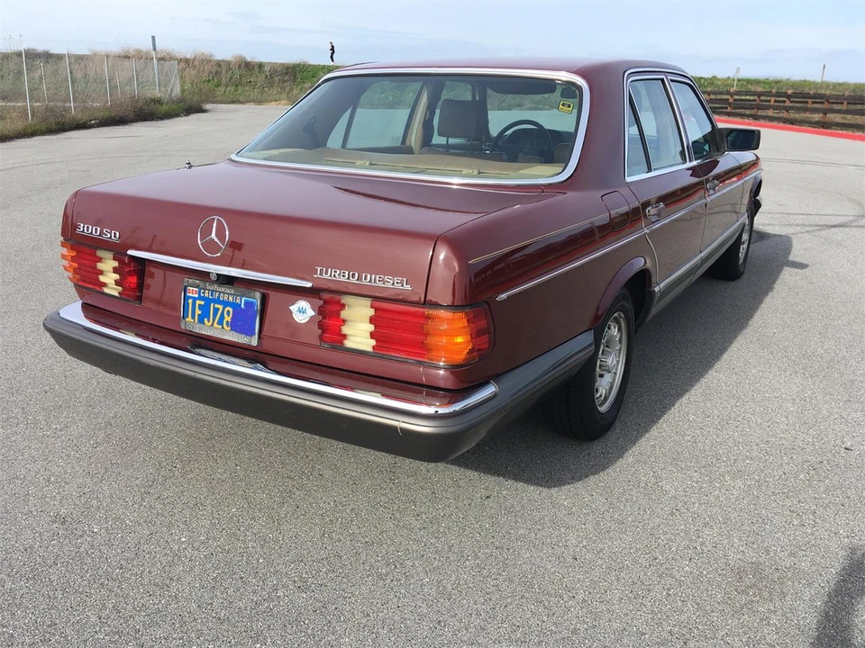 1982 Mercedes-Benz W126 S-Class Sedan - Image 5 of 27