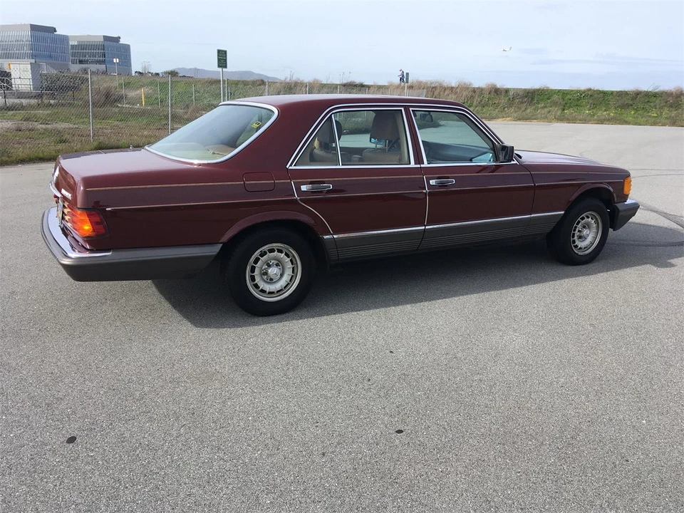 1982 Mercedes-Benz W126 S-Class Sedan - Image 6 of 27