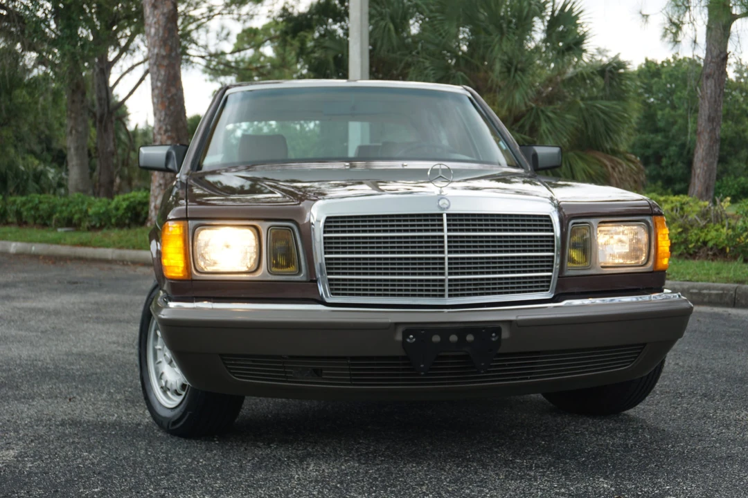 1982 Mercedes-Benz W126 S-Class Sedan - Image 9 of 31