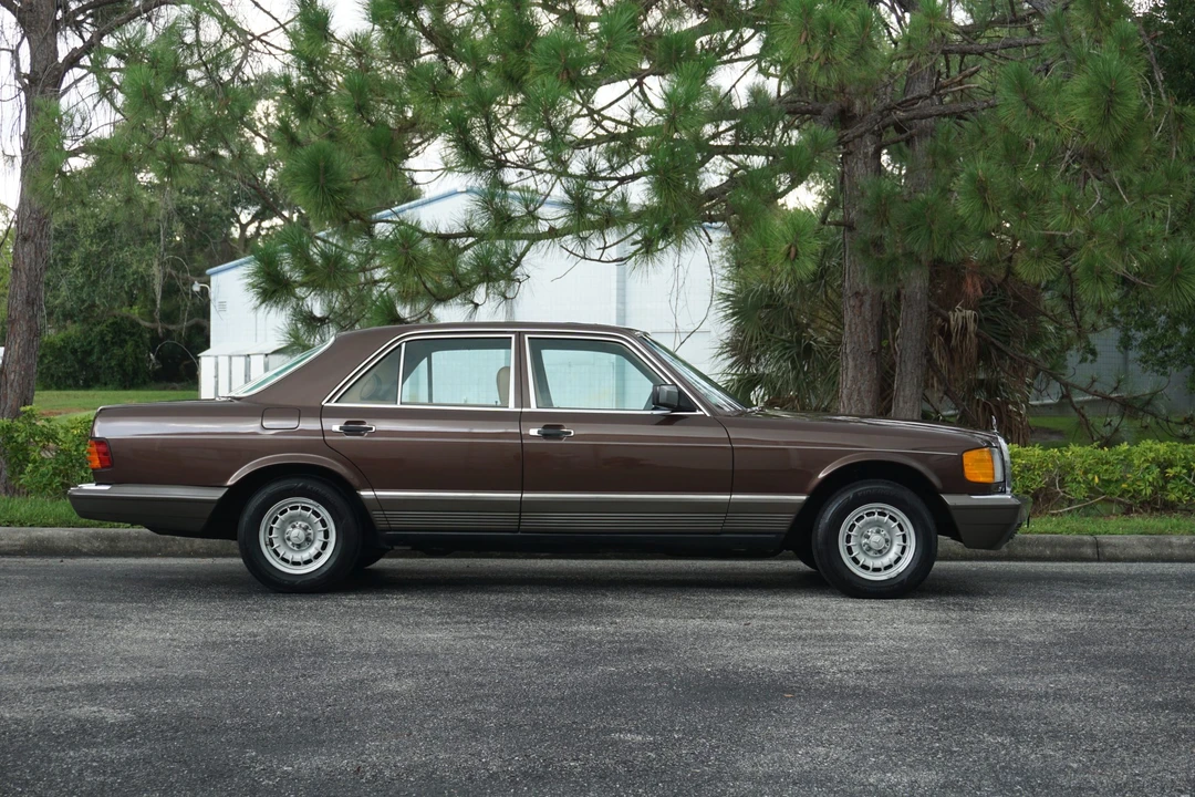 1982 Mercedes-Benz W126 S-Class Sedan - Image 26 of 31