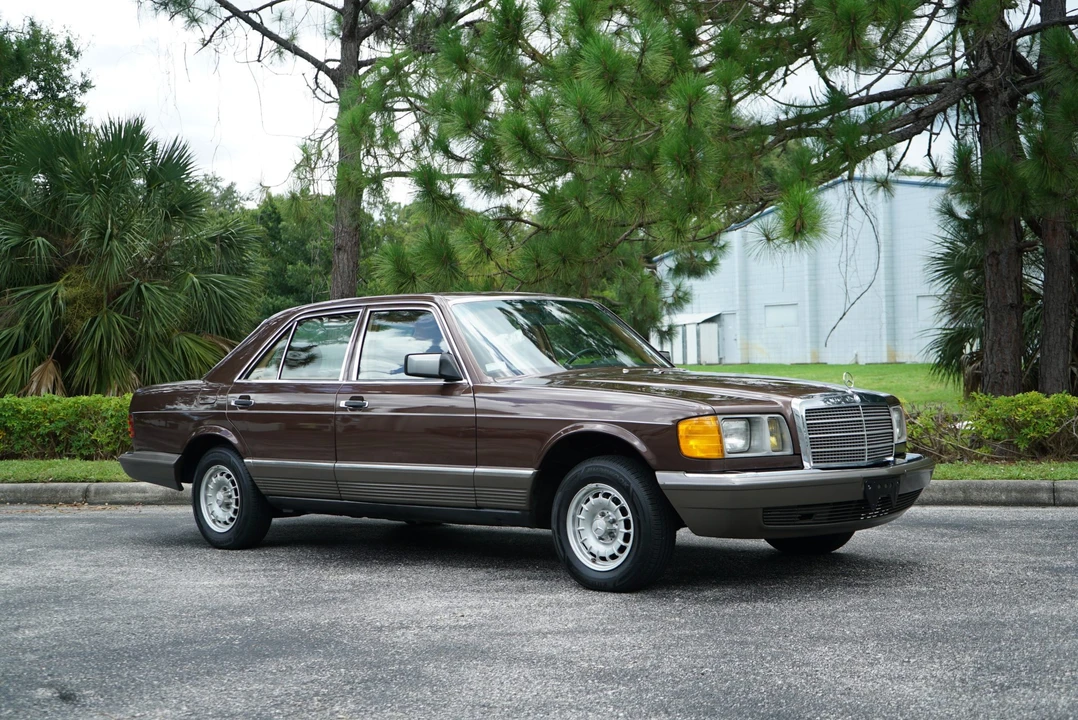 1982 Mercedes-Benz W126 S-Class Sedan - Image 18 of 31