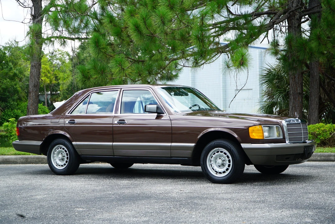1982 Mercedes-Benz W126 S-Class Sedan - Image 20 of 31