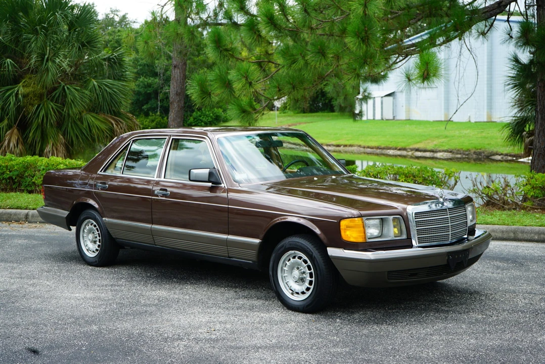 1982 Mercedes-Benz W126 S-Class Sedan - Image 15 of 31