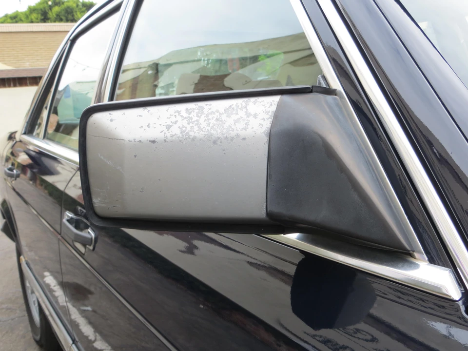 1982 Mercedes-Benz W126 S-Class Sedan - Image 15 of 31