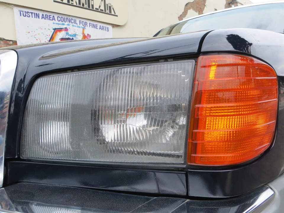 1982 Mercedes-Benz W126 S-Class Sedan - Image 10 of 31