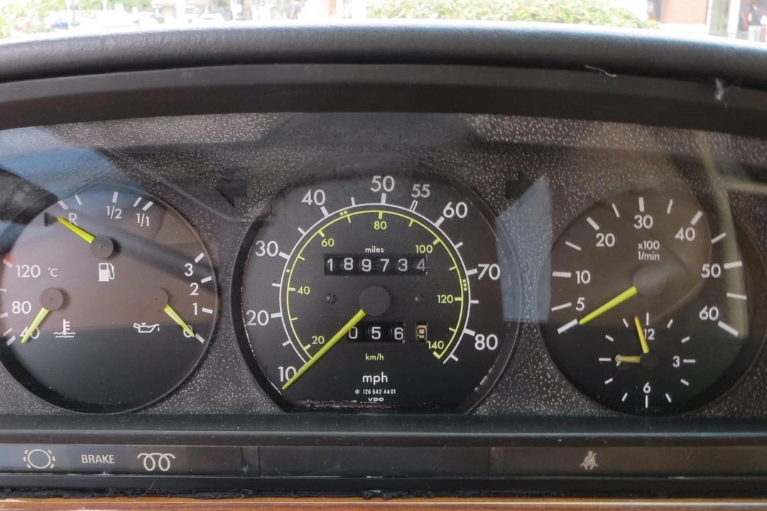 1982 Mercedes-Benz W126 S-Class Sedan - Image 23 of 31