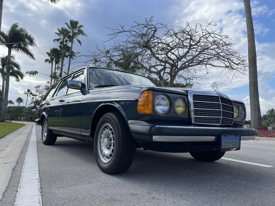1982 Mercedes-Benz W123 Wagon (S123) - Image 18 of 31