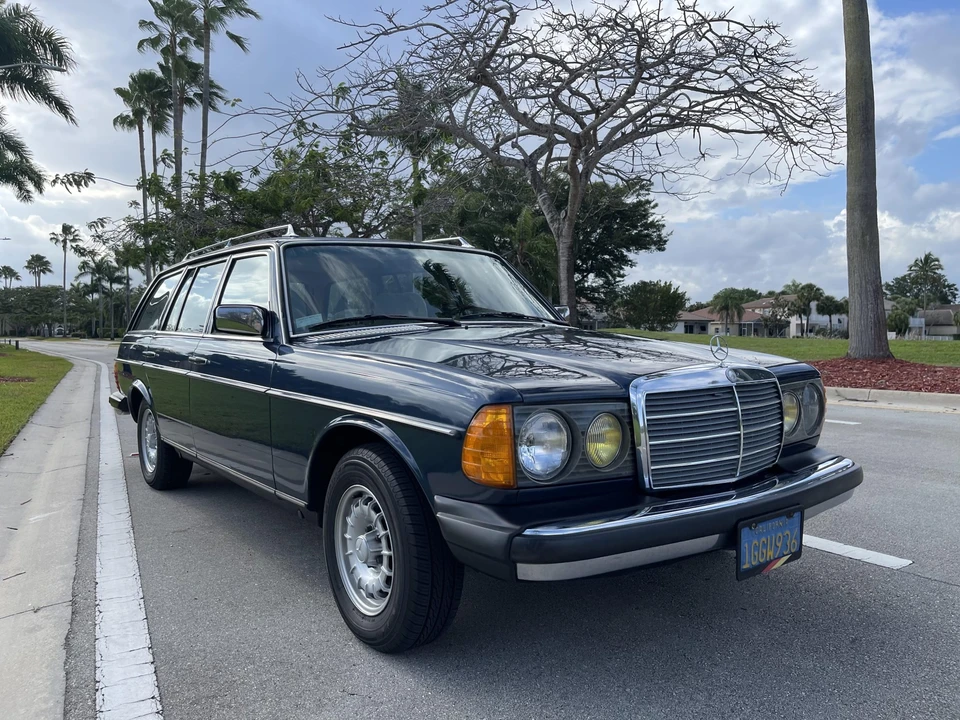 1982 Mercedes-Benz W123 Wagon (S123) - Image 17 of 31