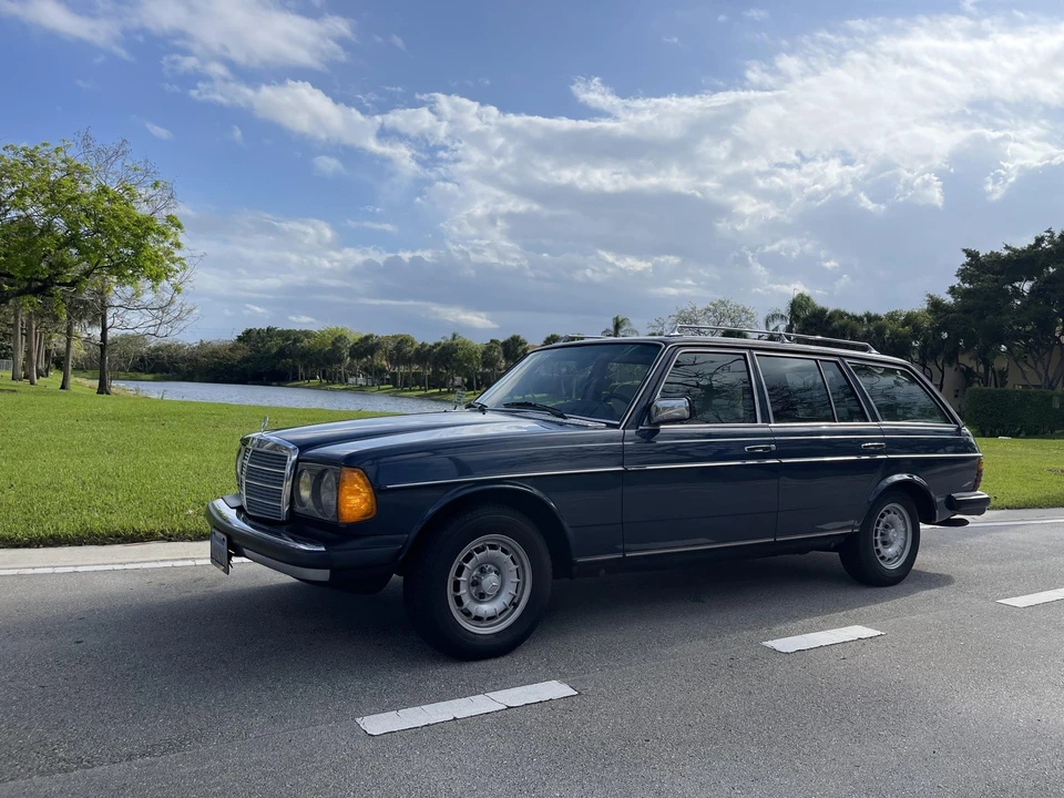 1982 Mercedes-Benz W123 Wagon (S123) - Image 4 of 31