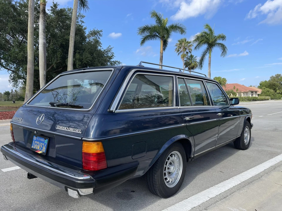 1982 Mercedes-Benz W123 Wagon (S123) - Image 29 of 31