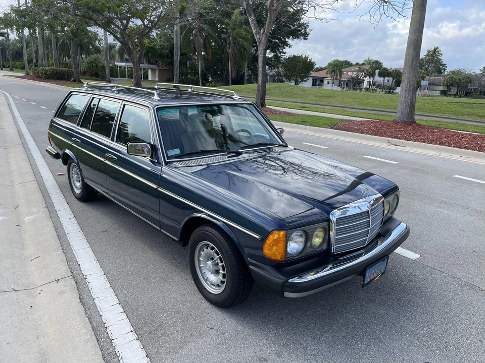 1982 Mercedes-Benz W123 Wagon (S123) - Image 20 of 31