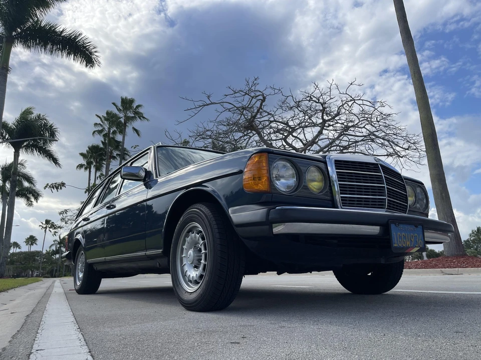 1982 Mercedes-Benz W123 Wagon (S123) - Image 19 of 31