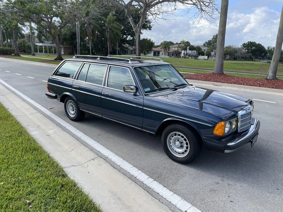 1982 Mercedes-Benz W123 Wagon (S123) - Image 21 of 31