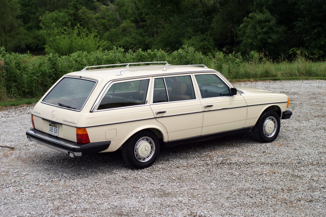 1982 Mercedes-Benz W123 Wagon (S123) - Image 23 of 31