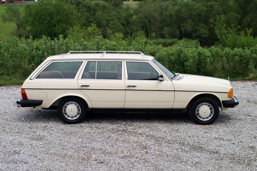 1982 Mercedes-Benz W123 Wagon (S123) - Image 20 of 31