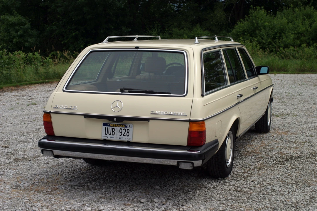 1982 Mercedes-Benz W123 Wagon (S123) - Image 25 of 31