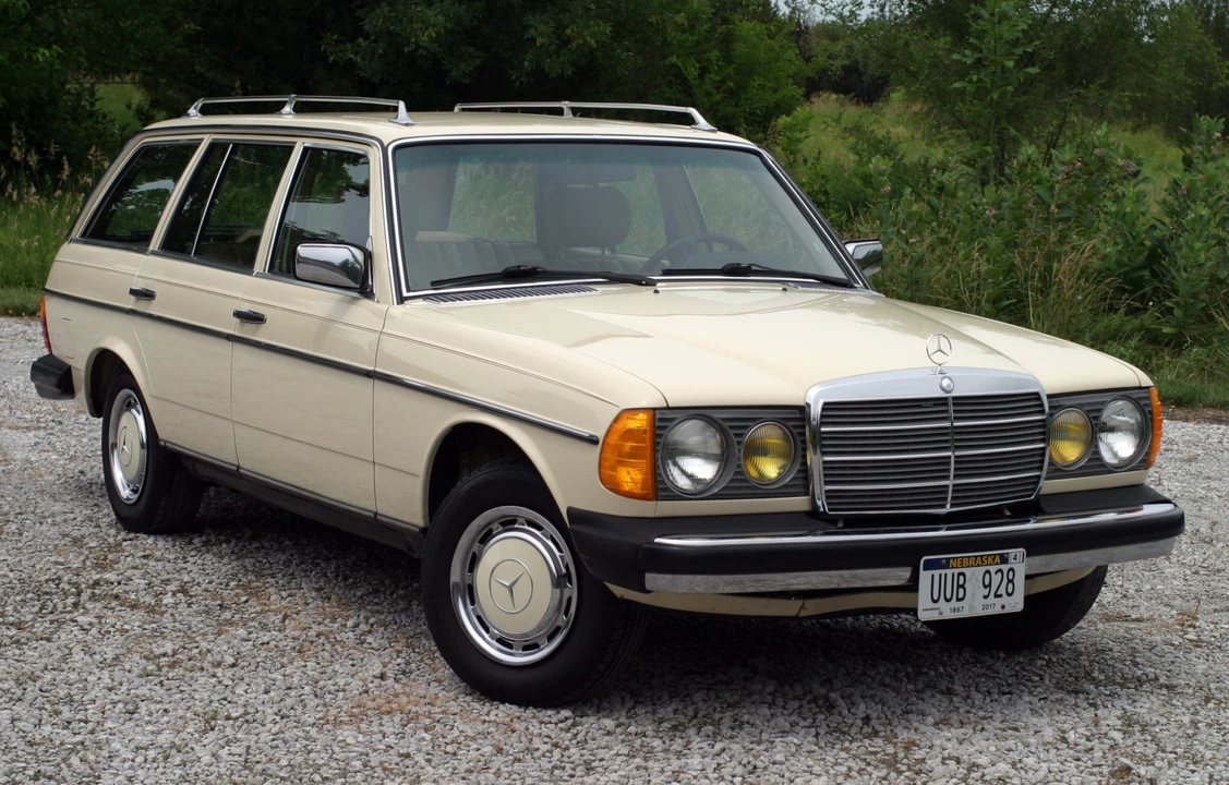 1982 Mercedes-Benz W123 Wagon (S123) - Image 18 of 31
