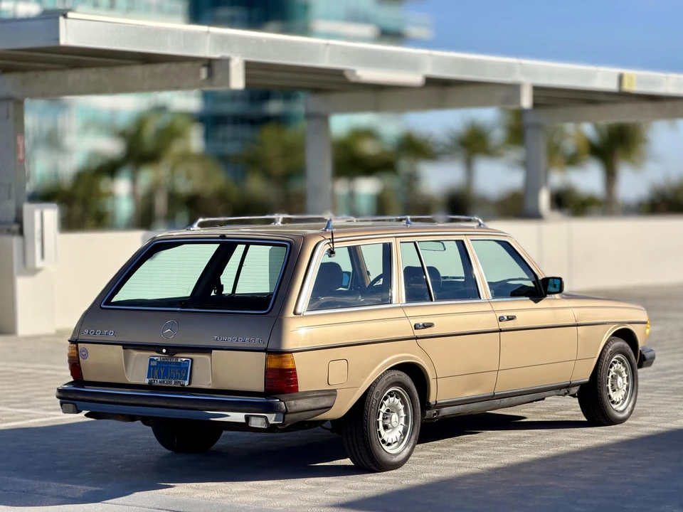 1982 Mercedes-Benz W123 Wagon (S123) - Image 14 of 31