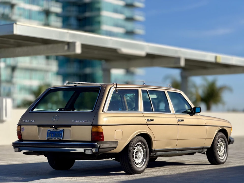 1982 Mercedes-Benz W123 Wagon (S123) - Image 13 of 31