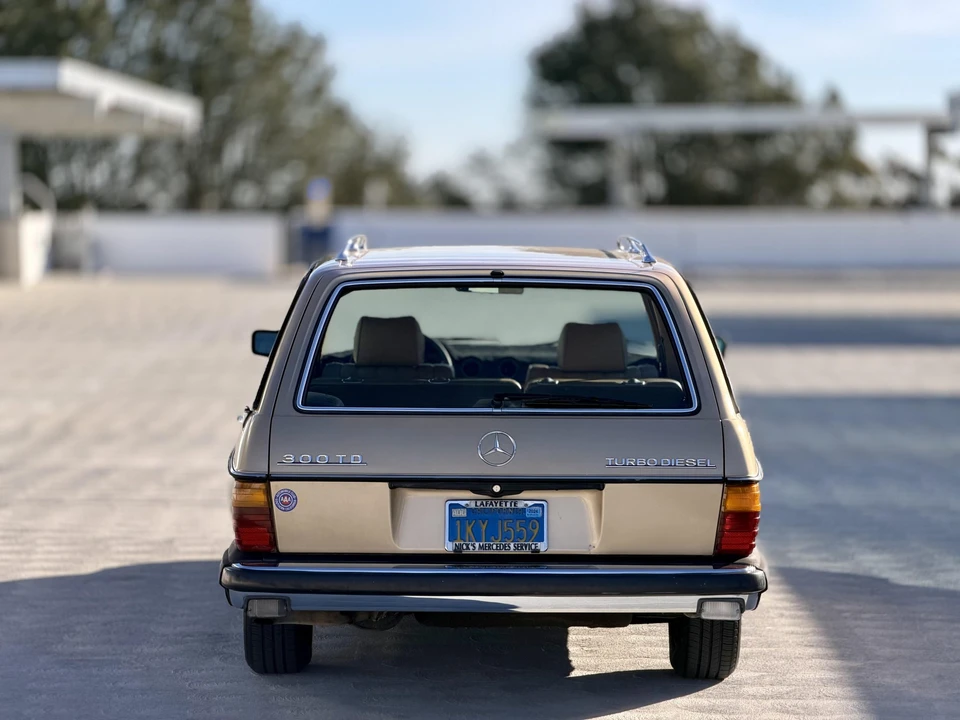 1982 Mercedes-Benz W123 Wagon (S123) - Image 11 of 31