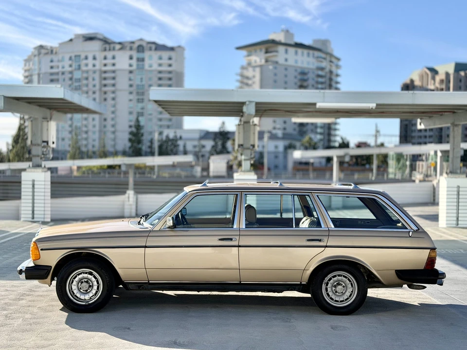1982 Mercedes-Benz W123 Wagon (S123) - Image 6 of 31