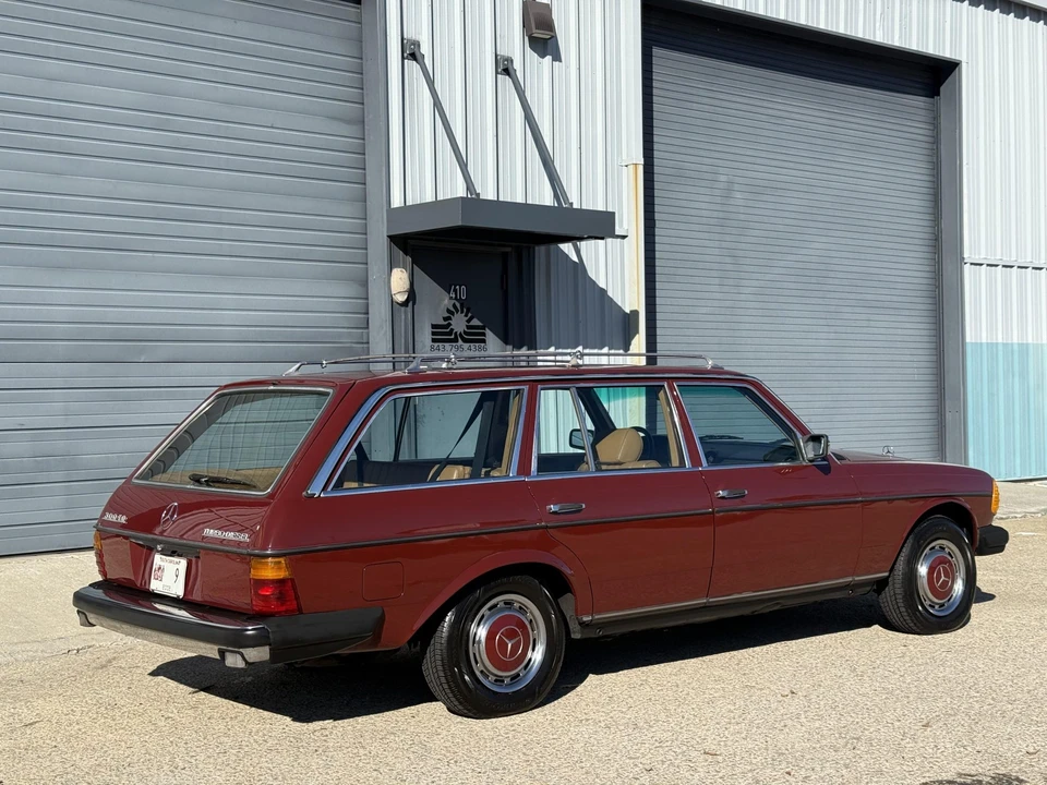 1982 Mercedes-Benz W123 Wagon (S123) - Image 11 of 31