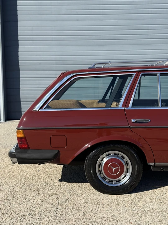 1982 Mercedes-Benz W123 Wagon (S123) - Image 25 of 31