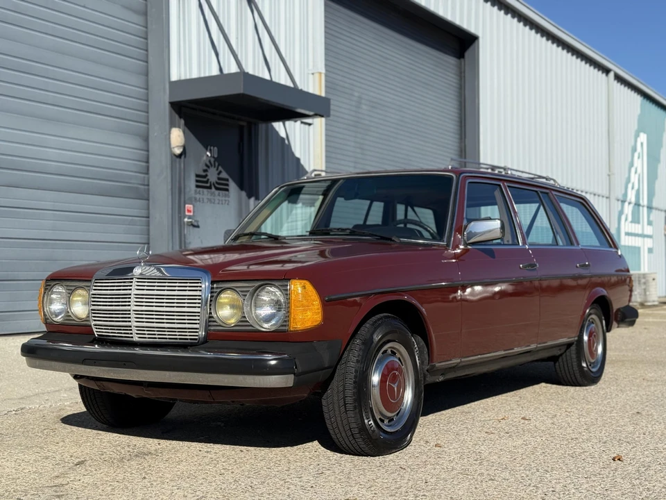 1982 Mercedes-Benz W123 Wagon (S123) - Image 2 of 31