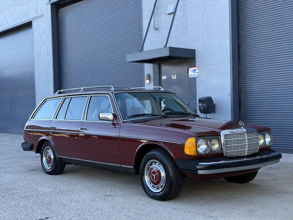 1982 Mercedes-Benz W123 Wagon (S123) - Image 15 of 31