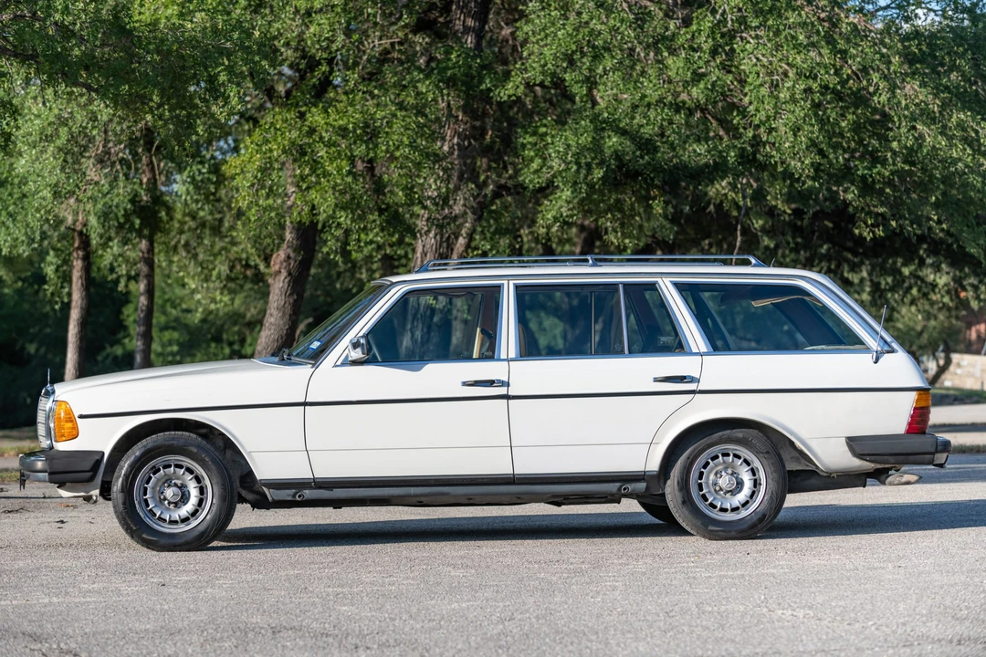 1982 Mercedes-Benz W123 Wagon (S123) - Image 8 of 31