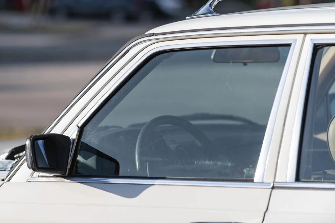1982 Mercedes-Benz W123 Wagon (S123) - Image 26 of 31