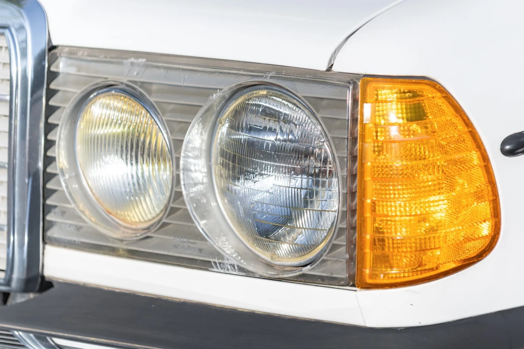 1982 Mercedes-Benz W123 Wagon (S123) - Image 15 of 31