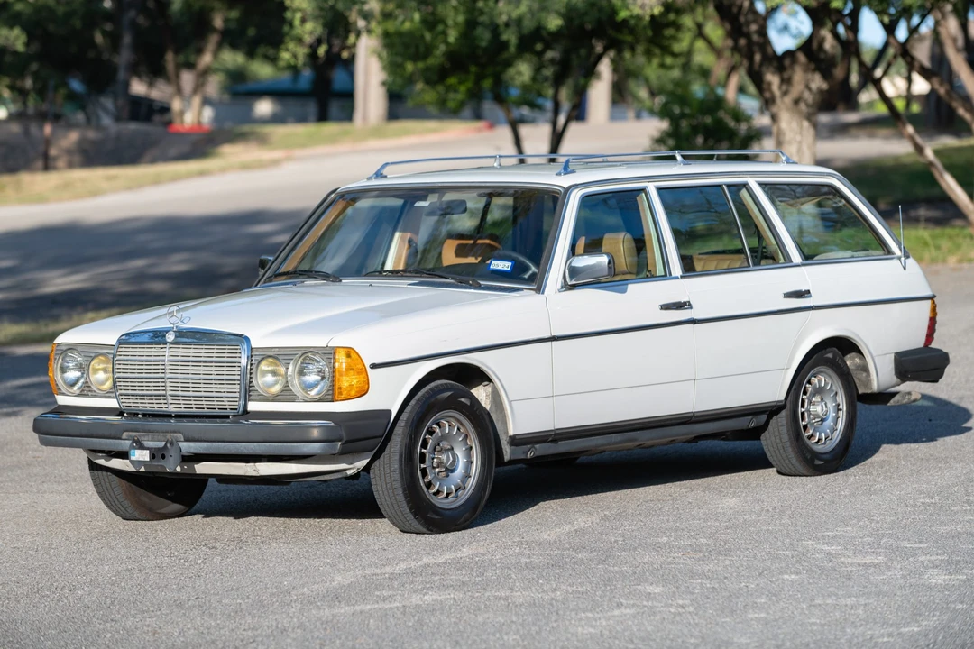 1982 Mercedes-Benz W123 Wagon (S123) - Image 9 of 31