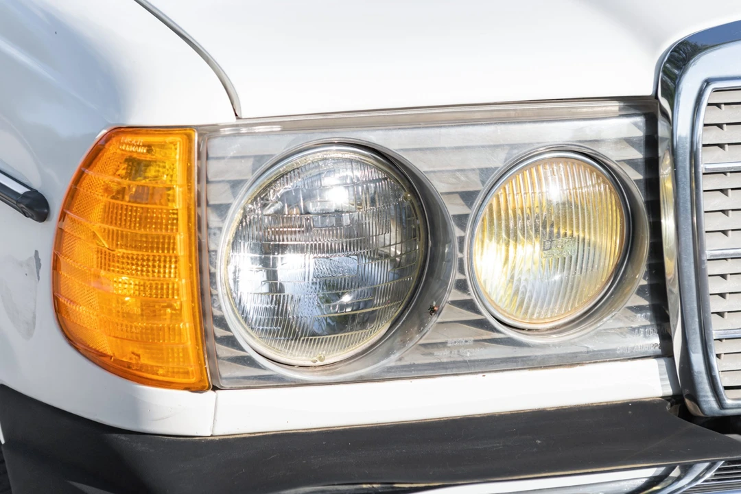 1982 Mercedes-Benz W123 Wagon (S123) - Image 14 of 31