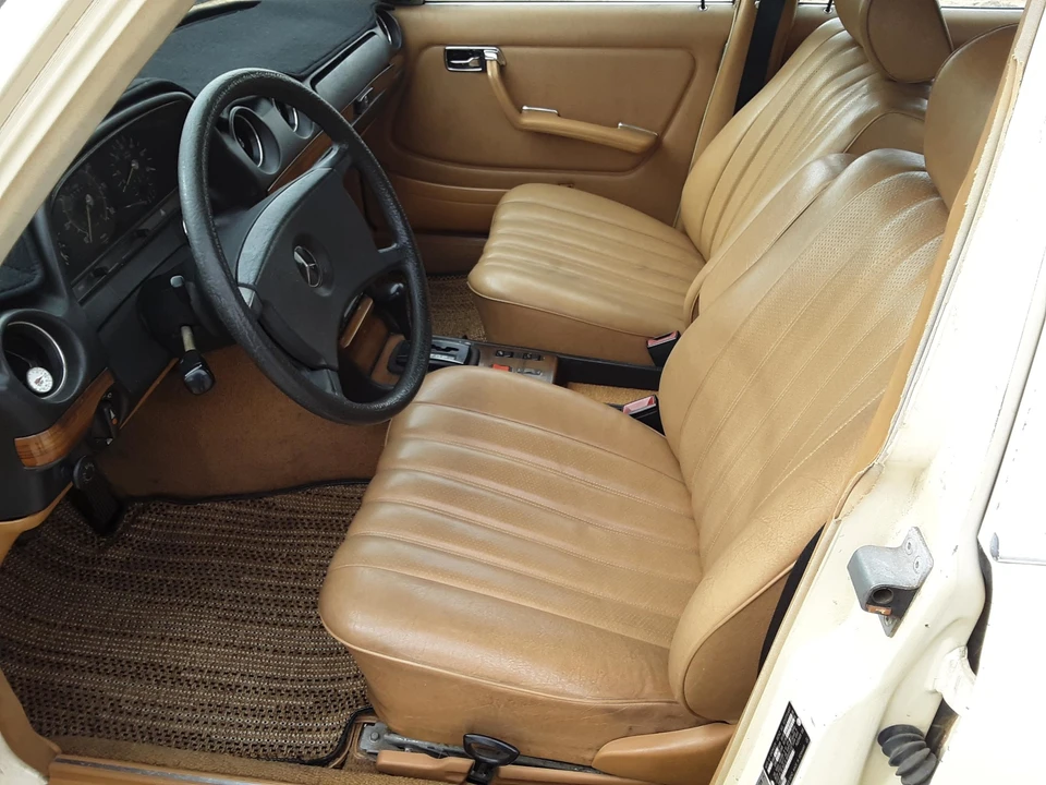1982 Mercedes-Benz W123 Wagon (S123) - Image 25 of 31