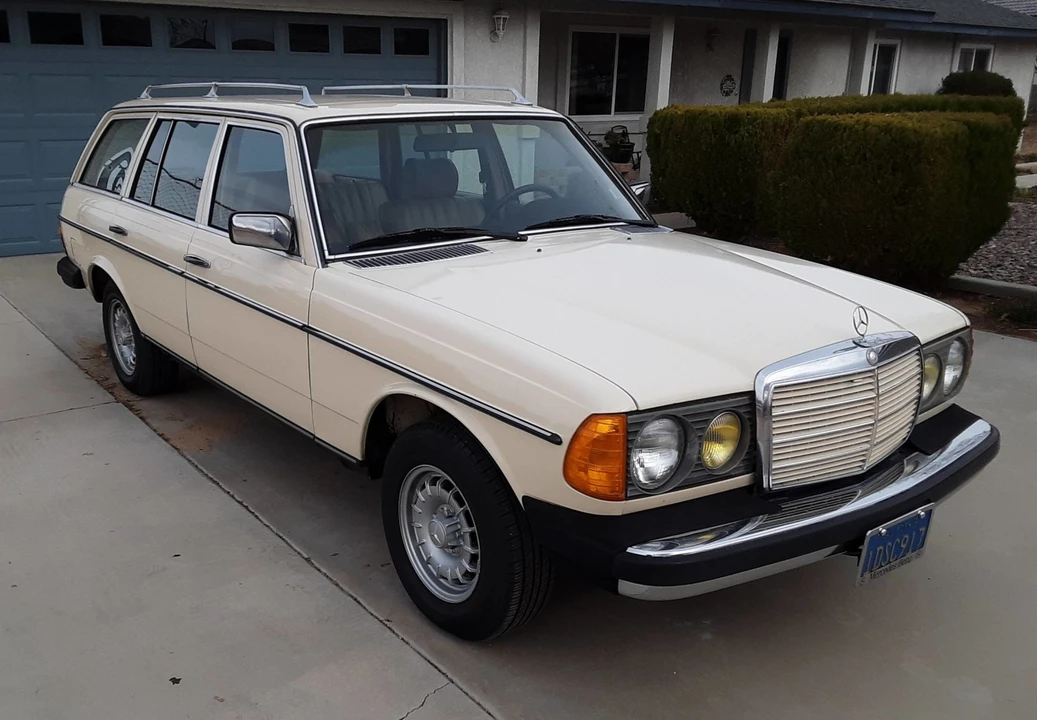 1982 Mercedes-Benz W123 Wagon (S123) - Image 3 of 31