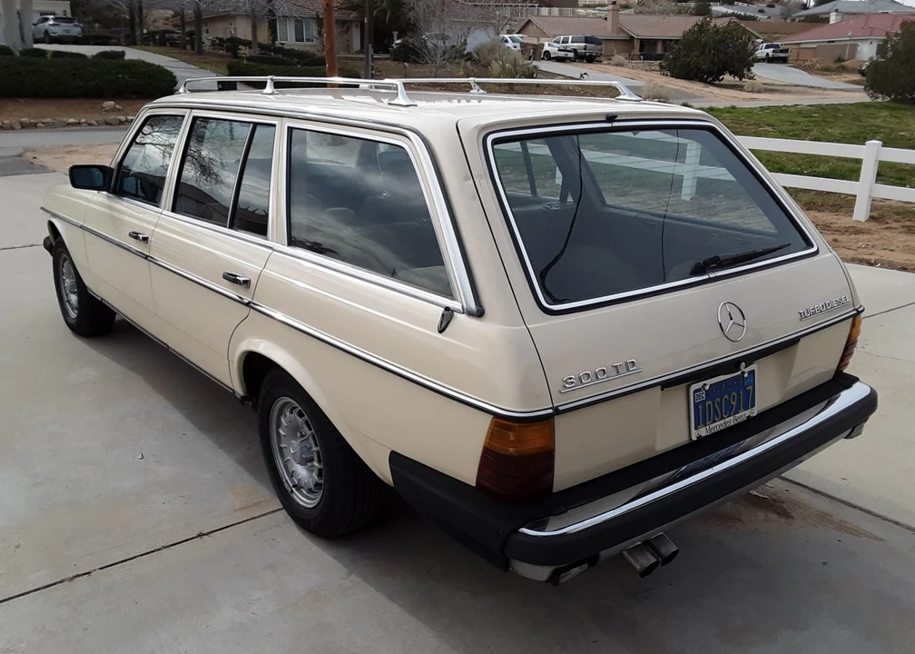 1982 Mercedes-Benz W123 Wagon (S123) - Image 5 of 31