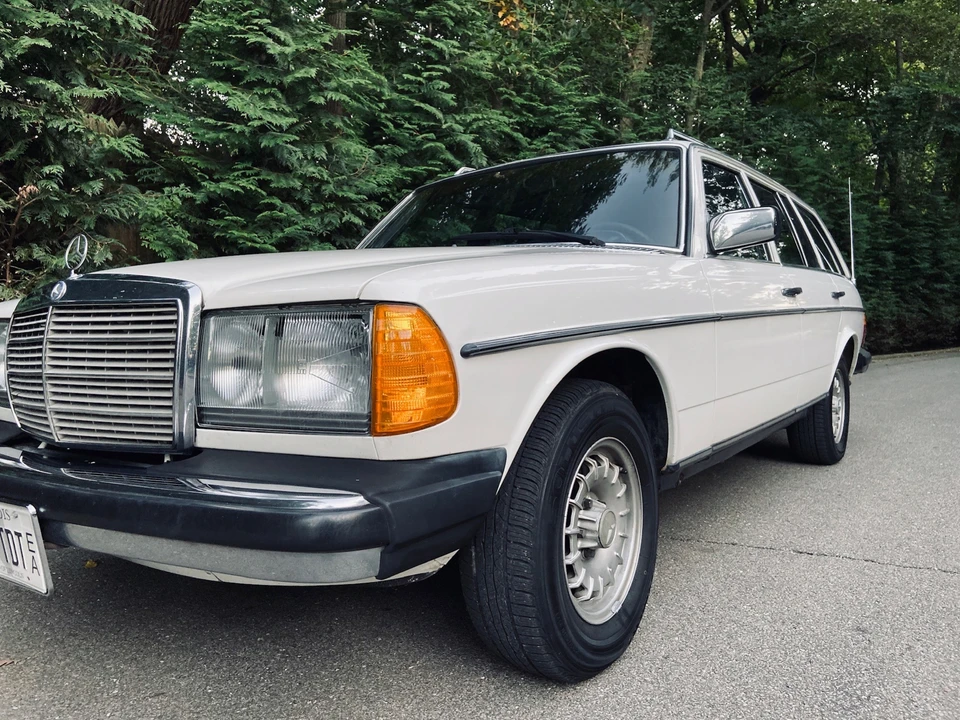 1982 Mercedes-Benz W123 Wagon (S123) - Image 21 of 31