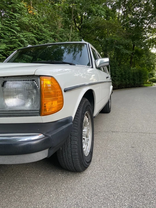 1982 Mercedes-Benz W123 Wagon (S123) - Image 17 of 31