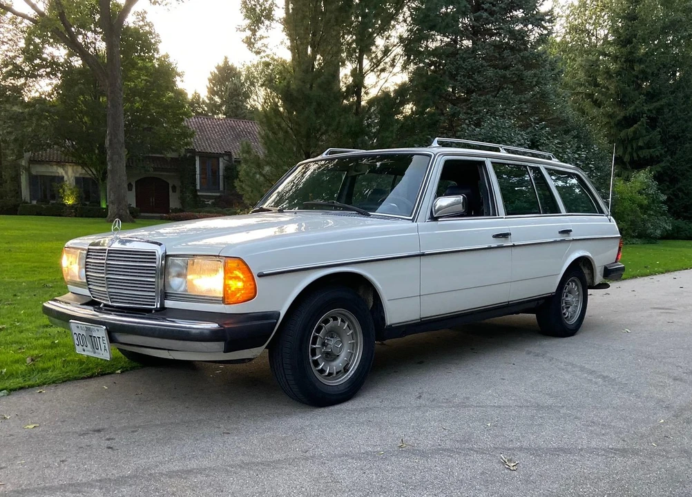 1982 Mercedes-Benz W123 Wagon (S123) - Image 4 of 31