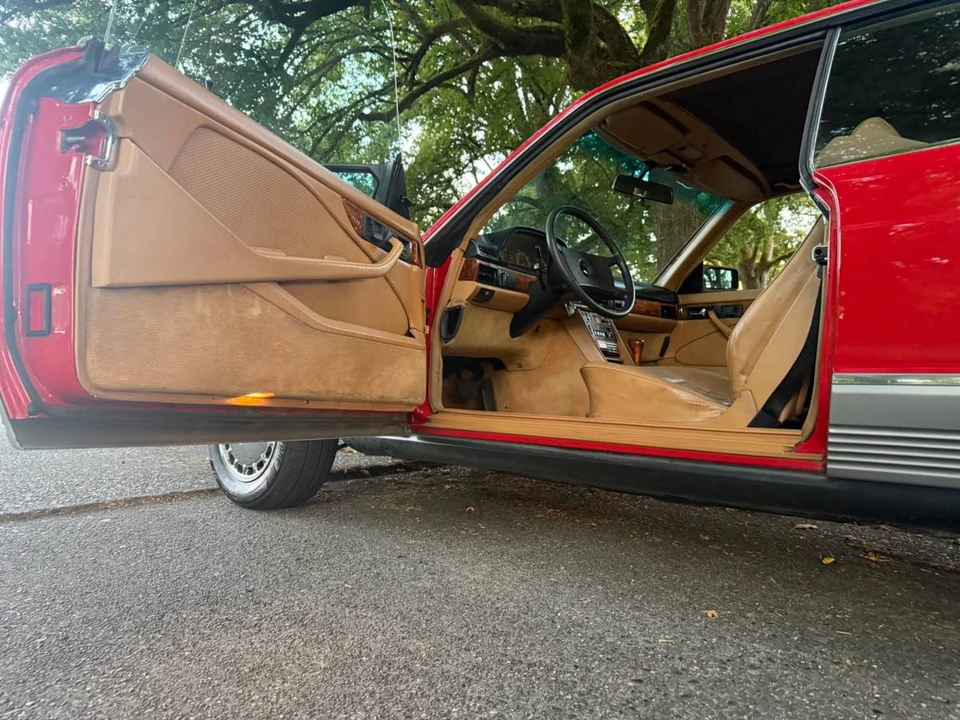 1982 Mercedes-Benz C126 S-Class Coupe - Image 13 of 24