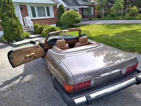 1982 Mercedes-Benz 380 SL