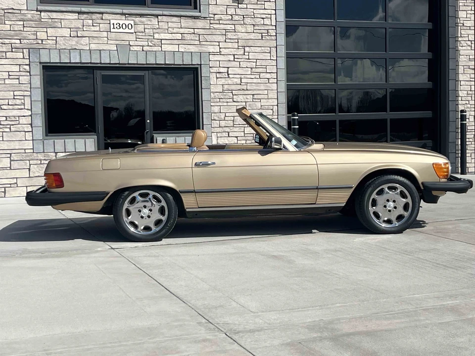 1982 Mercedes-Benz R107 SL-Class - Image 3 of 31