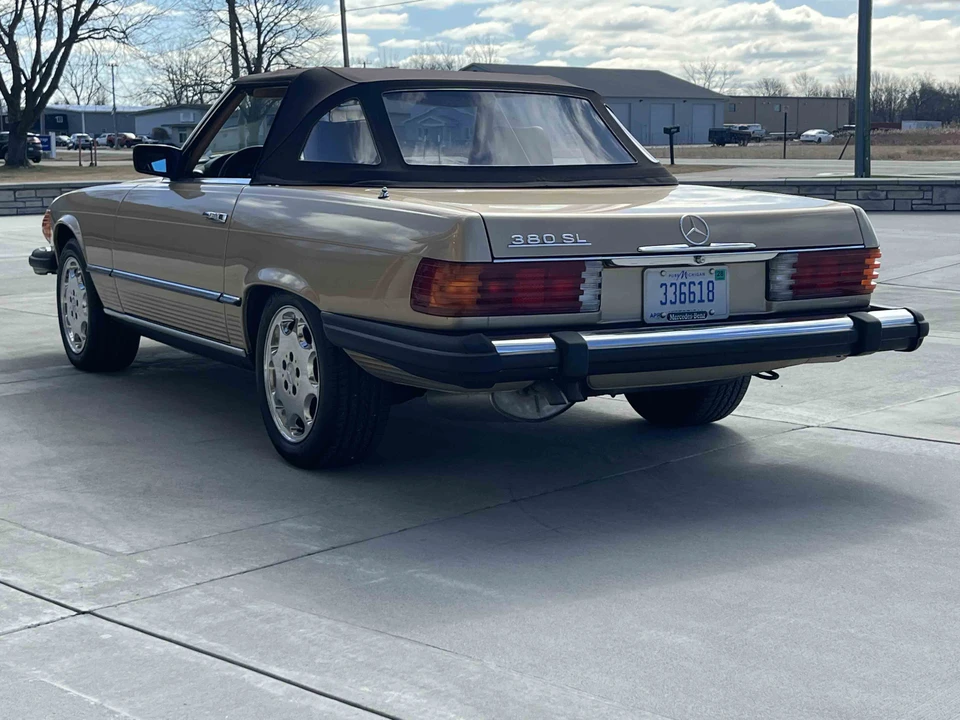 1982 Mercedes-Benz R107 SL-Class - Image 21 of 31