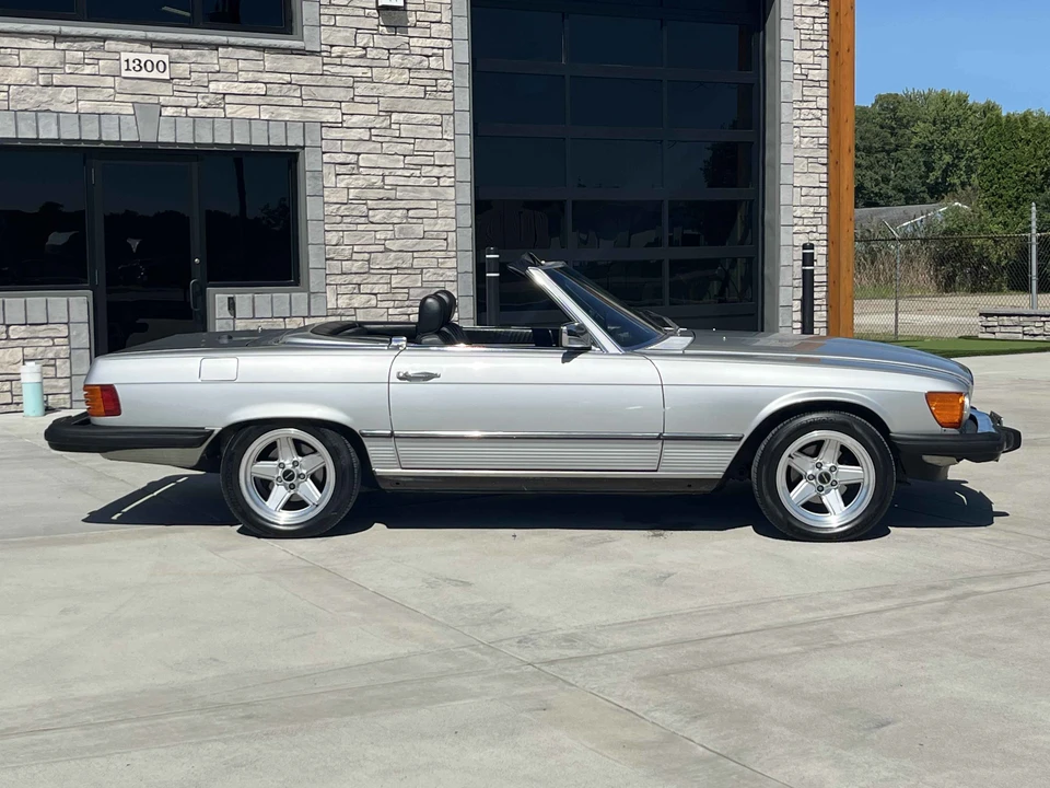 1982 Mercedes-Benz R107 SL-Class - Image 3 of 31