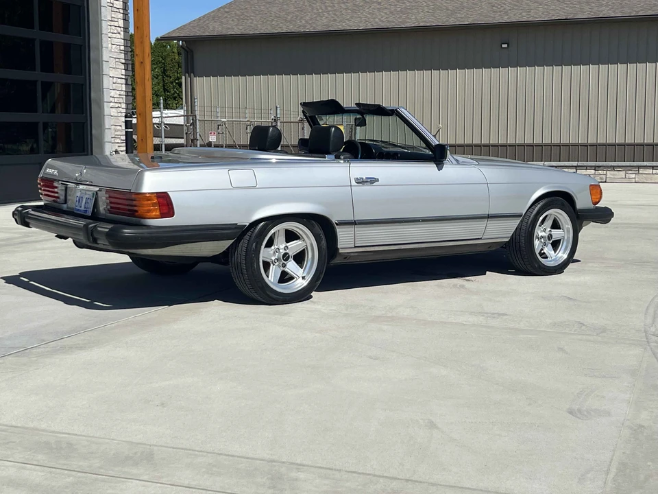 1982 Mercedes-Benz R107 SL-Class - Image 4 of 31