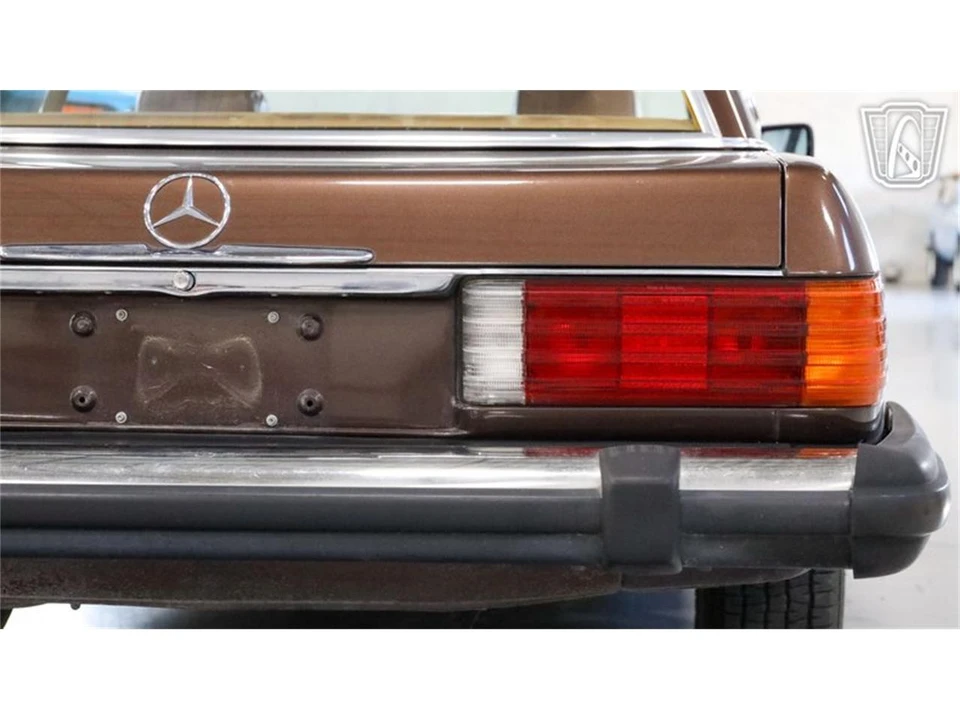 1982 Mercedes-Benz 190E - Image 22 of 31