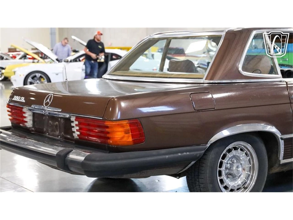 1982 Mercedes-Benz 190E - Image 28 of 31